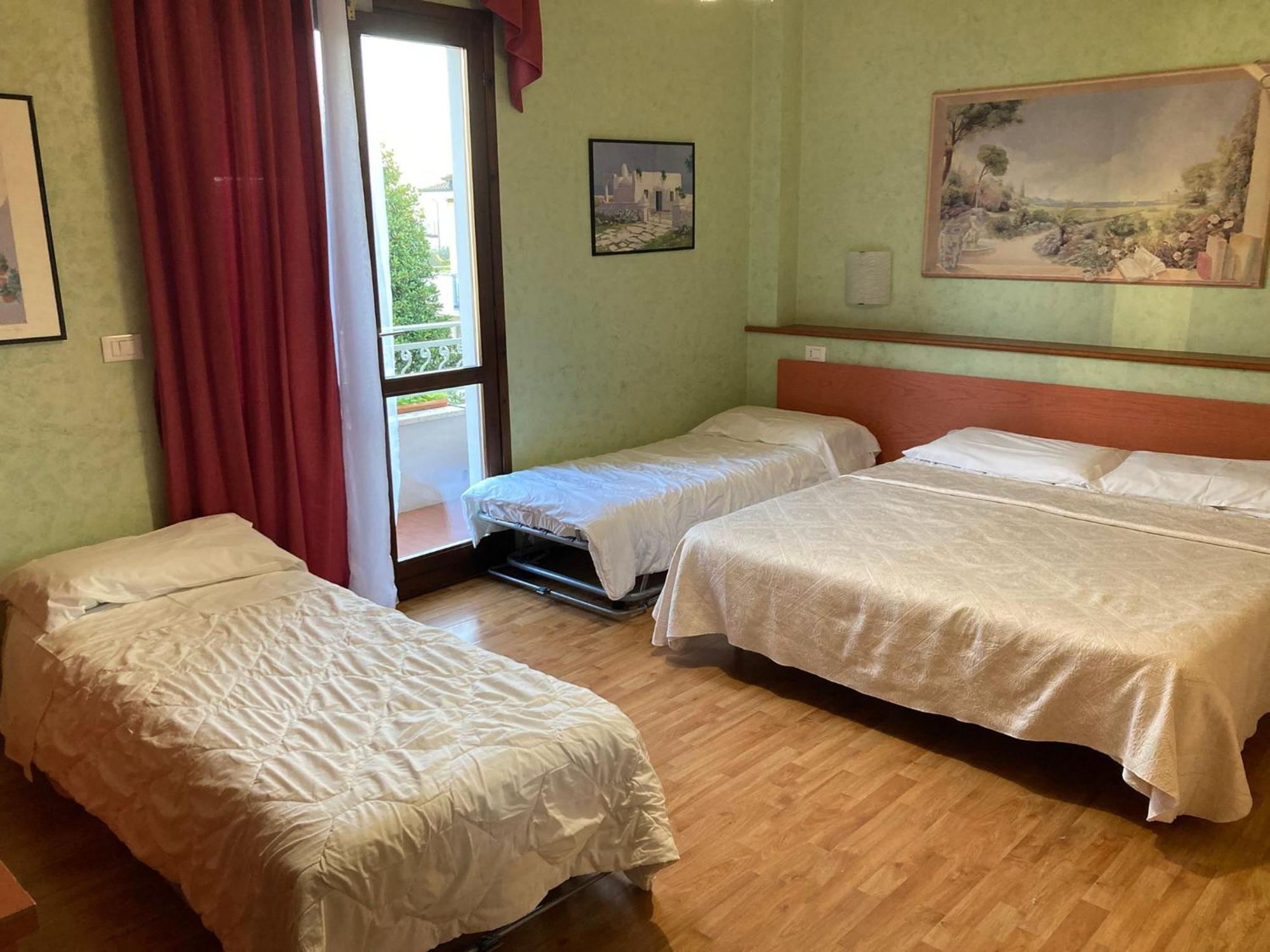 Hotel Benaco سيرمِيوني المظهر الخارجي الصورة