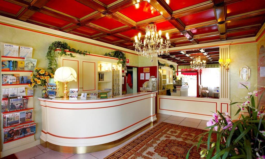 Hotel Benaco سيرمِيوني المظهر الخارجي الصورة