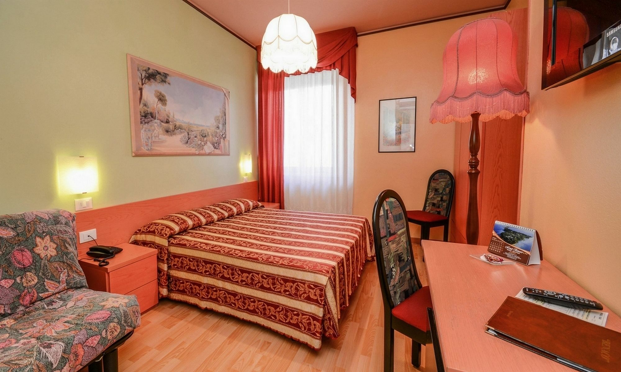 Hotel Benaco سيرمِيوني المظهر الخارجي الصورة