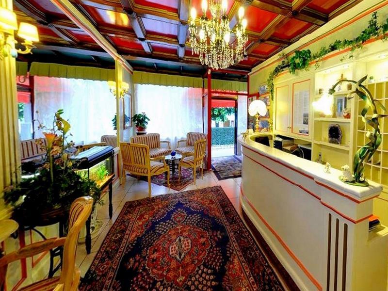 Hotel Benaco سيرمِيوني المظهر الخارجي الصورة
